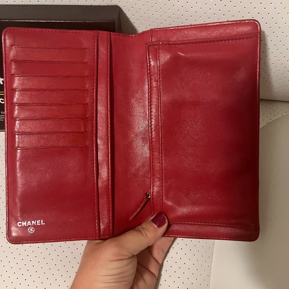 Chanel Red Quilted Clutch/Wallet - Picture 2 of 3